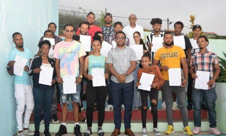 Mosteiros: City Council donates land to young people from Relvas to build their own housing Mosteiros: City Council donates land to young people from Relvas to build their own housing