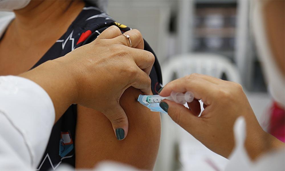 Stock of vaccines against covid-19 with a deadline until April 2023 Stock of vaccines against covid-19 with a deadline until April 2023