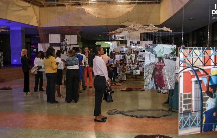 “PositiveAfrica” is the new exhibition by Vadú Rodrigues that calls for a change of narrative “PositiveAfrica” is the new exhibition by Vadú Rodrigues that calls for a change of narrative