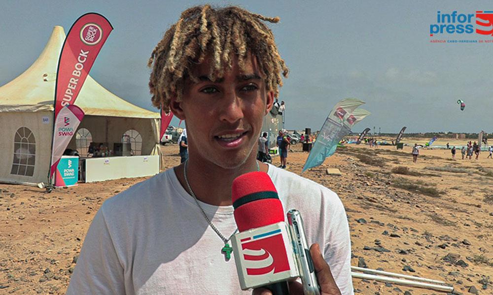 Hendrick Lopes prepared to do his best in the wing-foil qualifying tests Hendrick Lopes prepared to do his best in the wing-foil qualifying tests