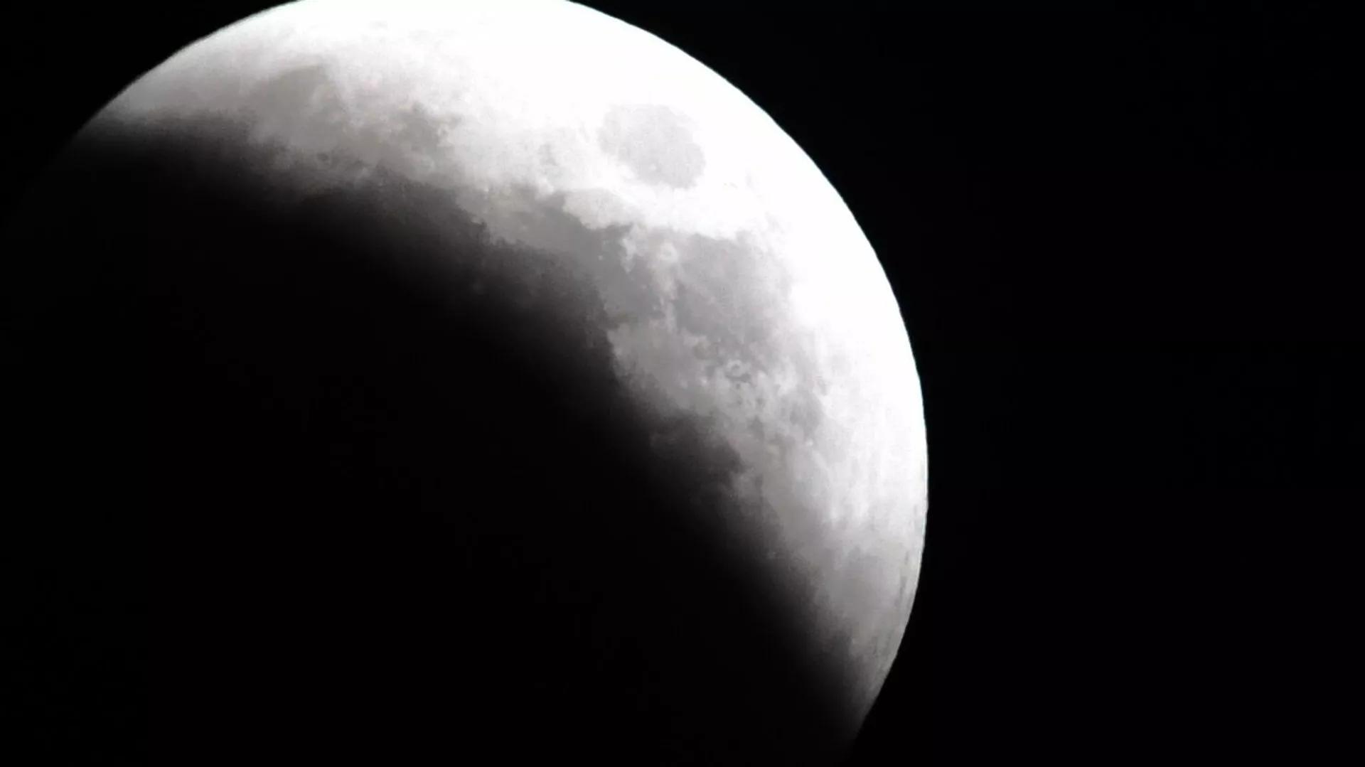 Moon Could Be Hosting Life — And Scientists Say We Could Have Put It There Moon Could Be Hosting Life — And Scientists Say We Could Have Put It There