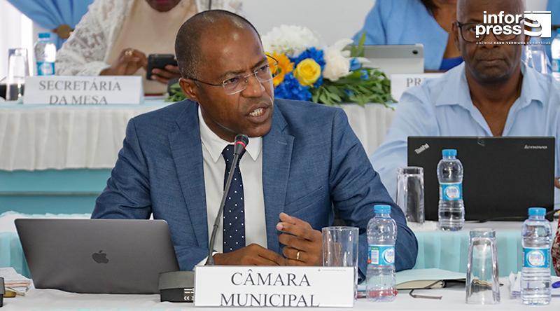 City council of Praia will be more rigorous regarding the granting of licences for establishments and the control of noise pollution City council of Praia will be more rigorous regarding the granting of licences for establishments and the control of noise pollution
