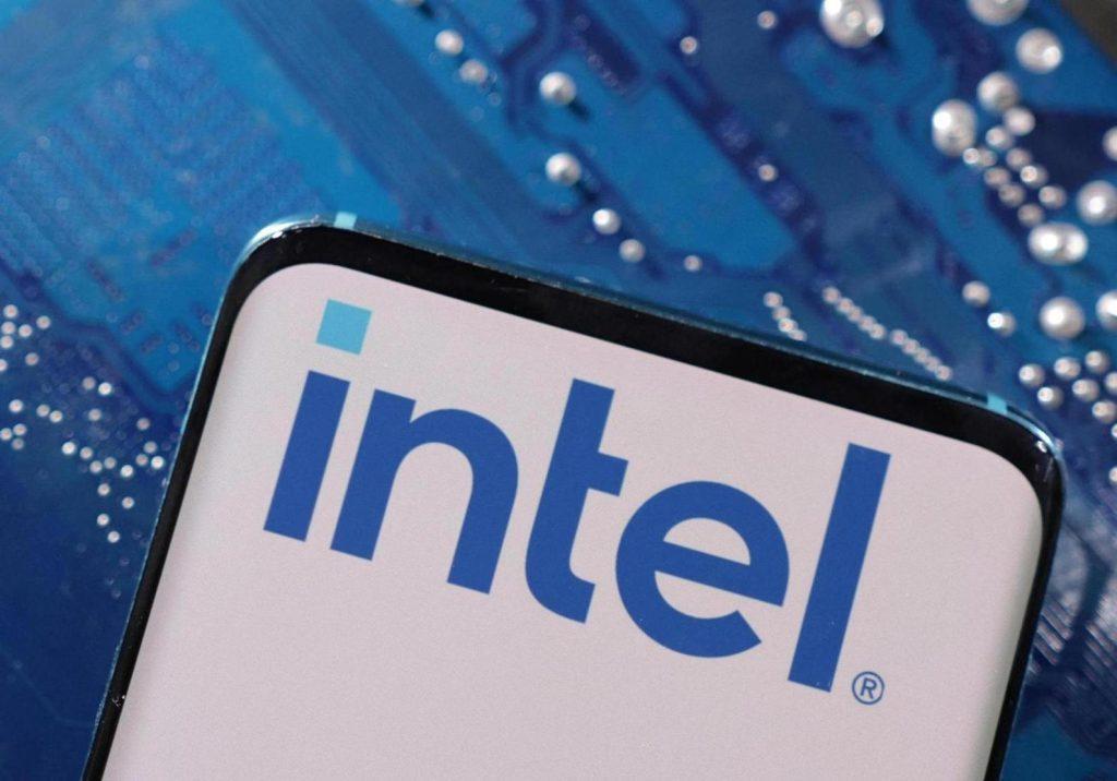 Intel hit with $400 million EU antitrust fine in decades-old case Intel hit with $400 million EU antitrust fine in decades-old case