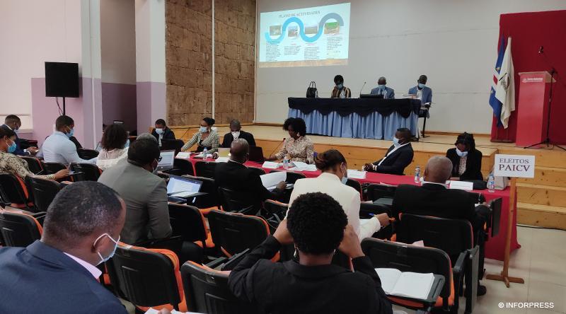 Santiago: Municipal Assembly of Santa Catarina approves budget of more than one billion escudos Santiago: Municipal Assembly of Santa Catarina approves budget of more than one billion escudos