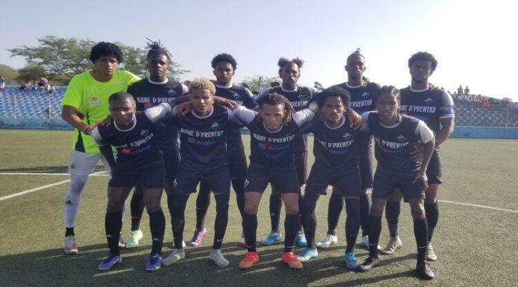 Académica thrashes Juventude at the end of the second round and leads the first-tier regional alone Académica thrashes Juventude at the end of the second round and leads the first-tier regional alone