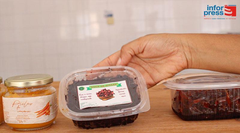 São Vicente: Agri-food Processing Unit innovates with the production of seasoned cheeses and hibiscus jam São Vicente: Agri-food Processing Unit innovates with the production of seasoned cheeses and hibiscus jam