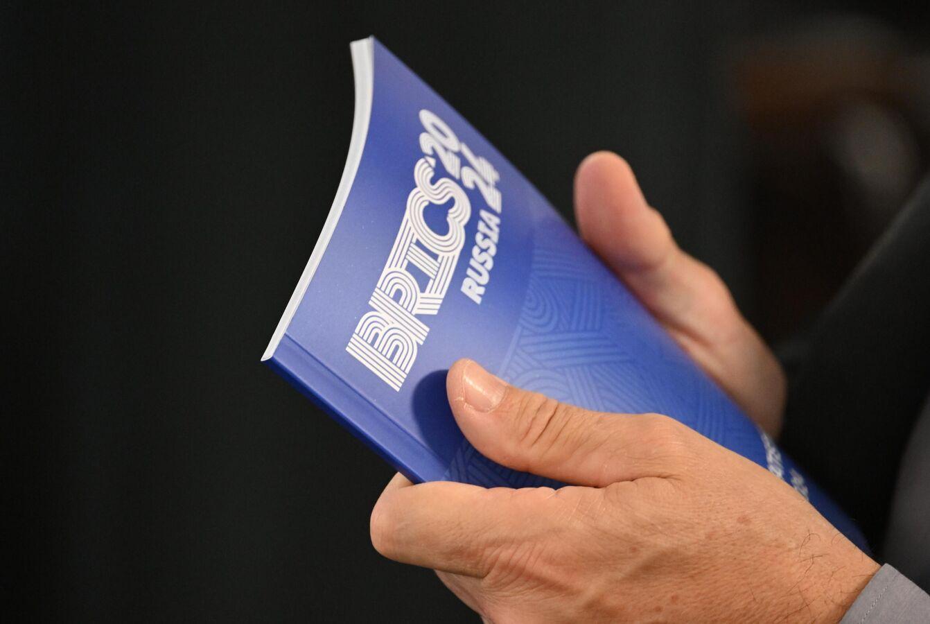 BRICS Countries Could Form Coalition for Various International Negotiations, Says Expert BRICS Countries Could Form Coalition for Various International Negotiations, Says Expert