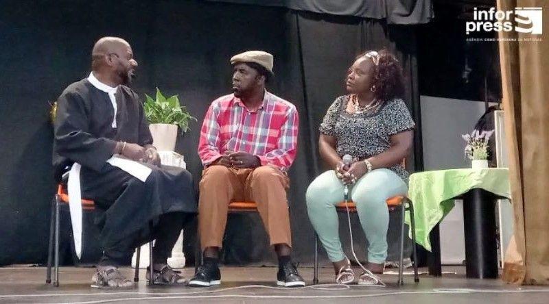 Cinema and Audiovisual Association Pays Tribute to Actor Tikai who Celebrates 30 Years of Career Cinema and Audiovisual Association Pays Tribute to Actor Tikai who Celebrates 30 Years of Career