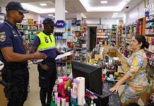 Municipal Police Educate Merchants on New Commerce Rules Municipal Police Educate Merchants on New Commerce Rules