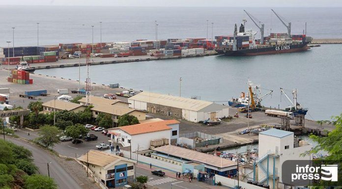 Customs Officials Announce Indefinite Strike Starting 22nd Customs Officials Announce Indefinite Strike Starting 22nd