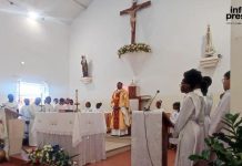 Young Man Disarmed by President’s Security Guard Young Man Disarmed by President's Security Guard