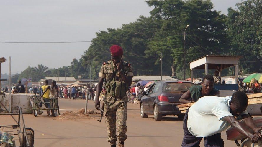 RCA : vive tension à la sortie nord de Bangui, plusieurs quartiers bouclés par la garde présidentielle RCA : vive tension à la sortie nord de Bangui, plusieurs quartiers bouclés par la garde présidentielle