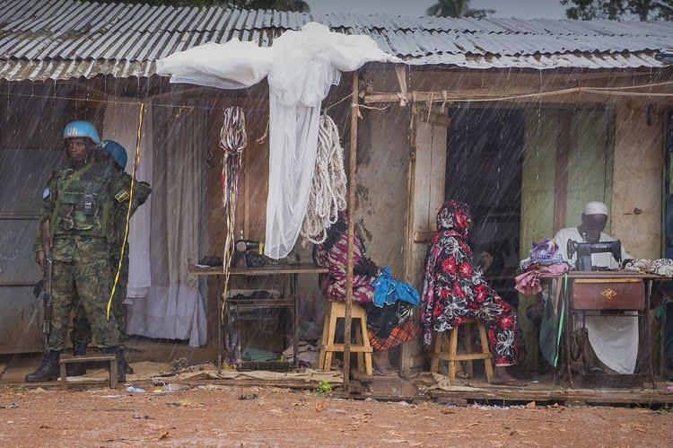 RCA : L’unité de police (UNPOL) de la Minusca engage les communautés pour la lutte contre les violences électorales… RCA : L’unité de police (UNPOL) de la Minusca engage les communautés pour la lutte contre les violences électorales…