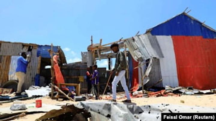 Des tirs d’obus font quatre morts et de nombreux blessés à Mogadiscio Des tirs d’obus font quatre morts et de nombreux blessés à Mogadiscio