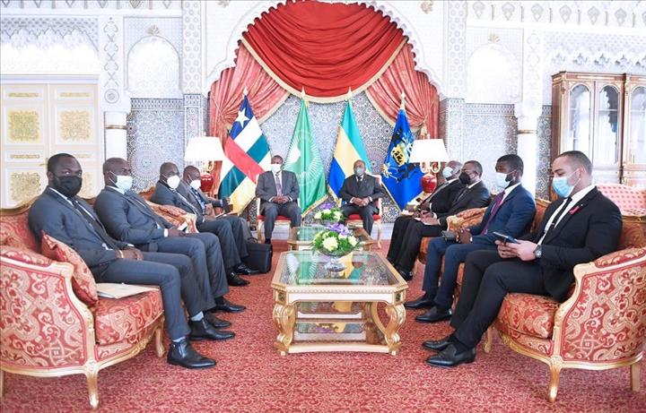 Le président Touadéra dément avoir été victime d’une tentative d’attentat à bord d’un jet privé de la présidence gabonaise Le président Touadéra dément avoir été victime d’une tentative d’attentat à bord d’un jet privé de la présidence gabonaise