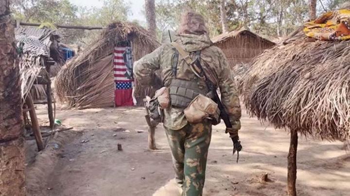 RCA : bouclage du village Yéléwa par les mercenaires russes, 8 personnes interpellées après des fouilles porte par porte RCA : bouclage du village Yéléwa par les mercenaires russes, 8 personnes interpellées après des fouilles porte par porte