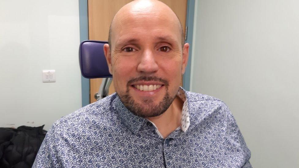 Santé et innovation technologique : un homme obtient un œil artificiel à l'aide d'une imprimante 3D Santé et innovation technologique : un homme obtient un œil artificiel à l'aide d'une imprimante 3D