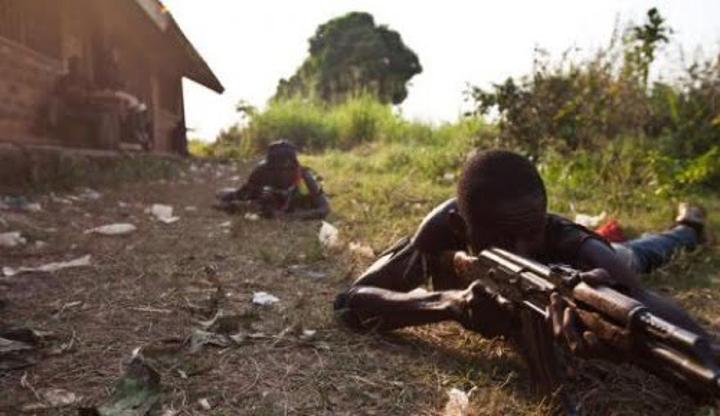 RCA : Monsieur Didier Wangay, ex-maire par intérim de Bambari a été exécuté avec sa famille par les miliciens Anti-Balaka faction Touadera RCA : Monsieur Didier Wangay, ex-maire par intérim de Bambari a été exécuté avec sa famille par les miliciens Anti-Balaka faction Touadera