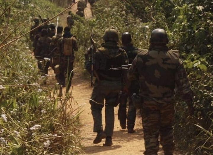 RCA : un homme froidement abattu à bout portant par un soldat FACA à Bangui RCA : un homme froidement abattu à bout portant par un soldat FACA à Bangui