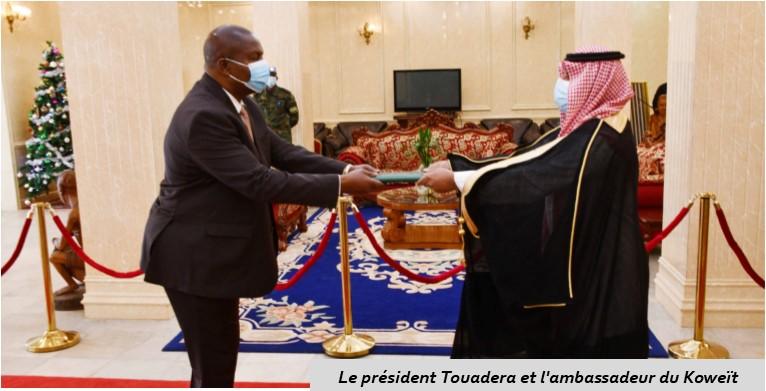 Le président Touadera et l’ambassadeur du Koweït
