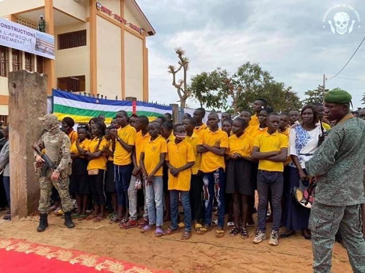 Quand un gouvernement laisse massacrer son peuple par des mercenaires Quand un gouvernement laisse massacrer son peuple par des mercenaires
