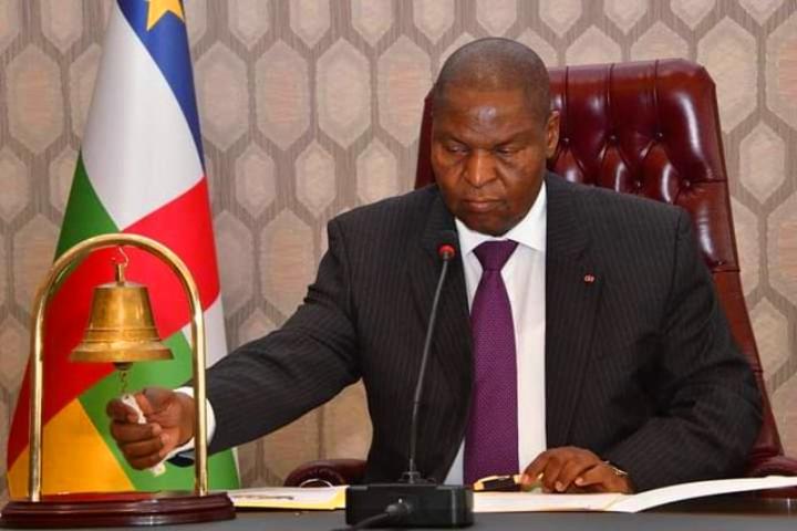 le président Touadera n’a fait qu’exécuter la demande du peuple au sujet de la cour constitutionnelle le président Touadera n’a fait qu’exécuter la demande du peuple au sujet de la cour constitutionnelle