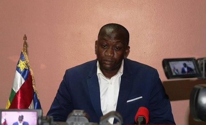le ministre de communication Serge Ghislain Djorie accusé du détournement public