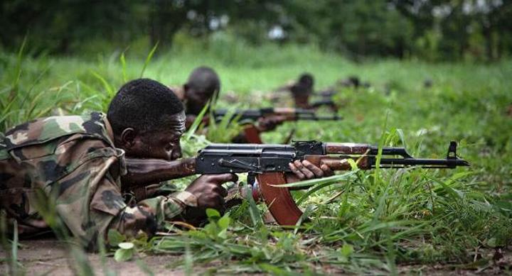 lettre ouverte de Azimut à l’ONU et à l’UA relative à l’attaque terroriste contre les FACA à Sikikédé lettre ouverte de Azimut à l’ONU et à l’UA relative à l’attaque terroriste contre les FACA à Sikikédé