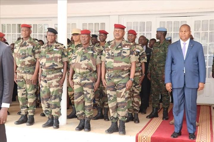 Recrutement illicite au sein des FACA : une enquête de l’état-major des armées fait tomber plusieurs têtes Recrutement illicite au sein des FACA : une enquête de l’état-major des armées fait tomber plusieurs têtes