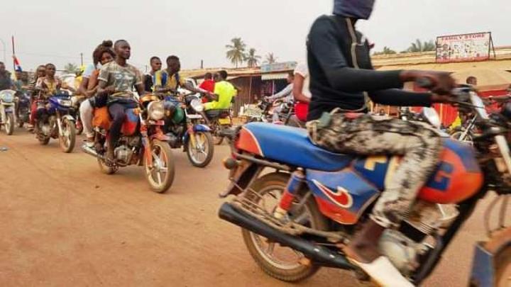 les conducteurs des mototaxis doivent respecter les consignes des autorités pour éviter les actes de braquage les conducteurs des mototaxis doivent respecter les consignes des autorités pour éviter les actes de braquage