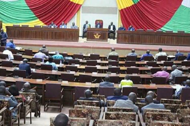 Rentrée Parlementaire à Bangui : Les Défis de la Session Budgétaire 2024 Rentrée Parlementaire à Bangui : Les Défis de la Session Budgétaire 2024