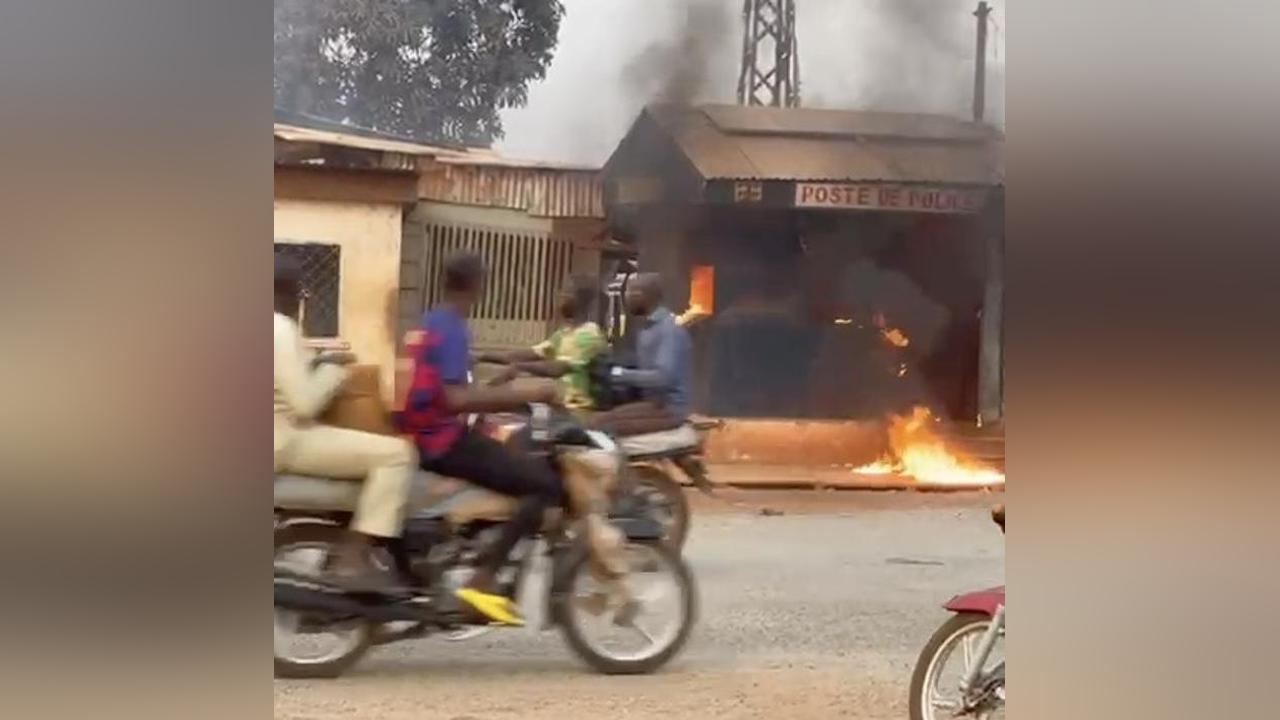 Bangui, le cauchemar de la circulation : un gouvernement incompétent laisse le pays devenir un cimetière à ciel ouvert Bangui, le cauchemar de la circulation : un gouvernement incompétent laisse le pays devenir un cimetière à ciel ouvert