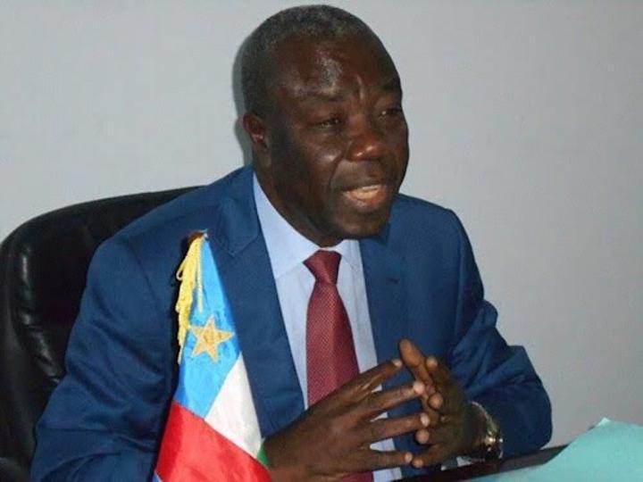 Le Ministre Gourna Zacko : Un Sabotage Inexcusable de la Poste Centrafricaine Le Ministre Gourna Zacko : Un Sabotage Inexcusable de la Poste Centrafricaine
