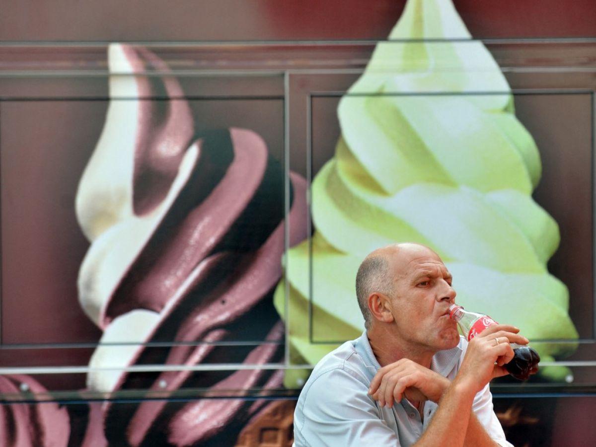 La consommation mondiale de boissons sucrées chez les adultes a grimpé de 16% depuis 1990 La consommation mondiale de boissons sucrées chez les adultes a grimpé de 16% depuis 1990