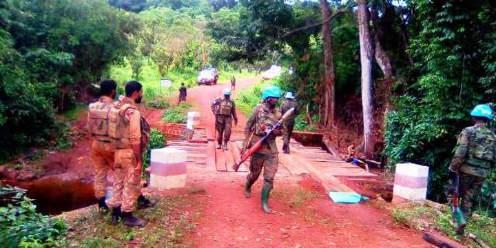 la population du Haut Mbomou condamne la campagne de discrédit menée par la MINUSCA contre les FACA Azandé la population du Haut Mbomou condamne la campagne de discrédit menée par la MINUSCA contre les FACA Azandé