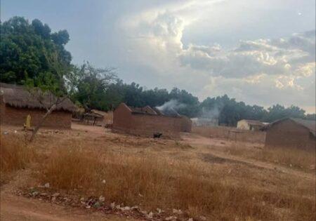 Bowaye : les casques bleus de la MINUSCA arrivent dans le village 24 heures après les exactions massives des mercenaires russe et font une révélation étonnante Bowaye : les casques bleus de la MINUSCA arrivent dans le village 24 heures après les exactions massives des mercenaires russe et font une révélation étonnante