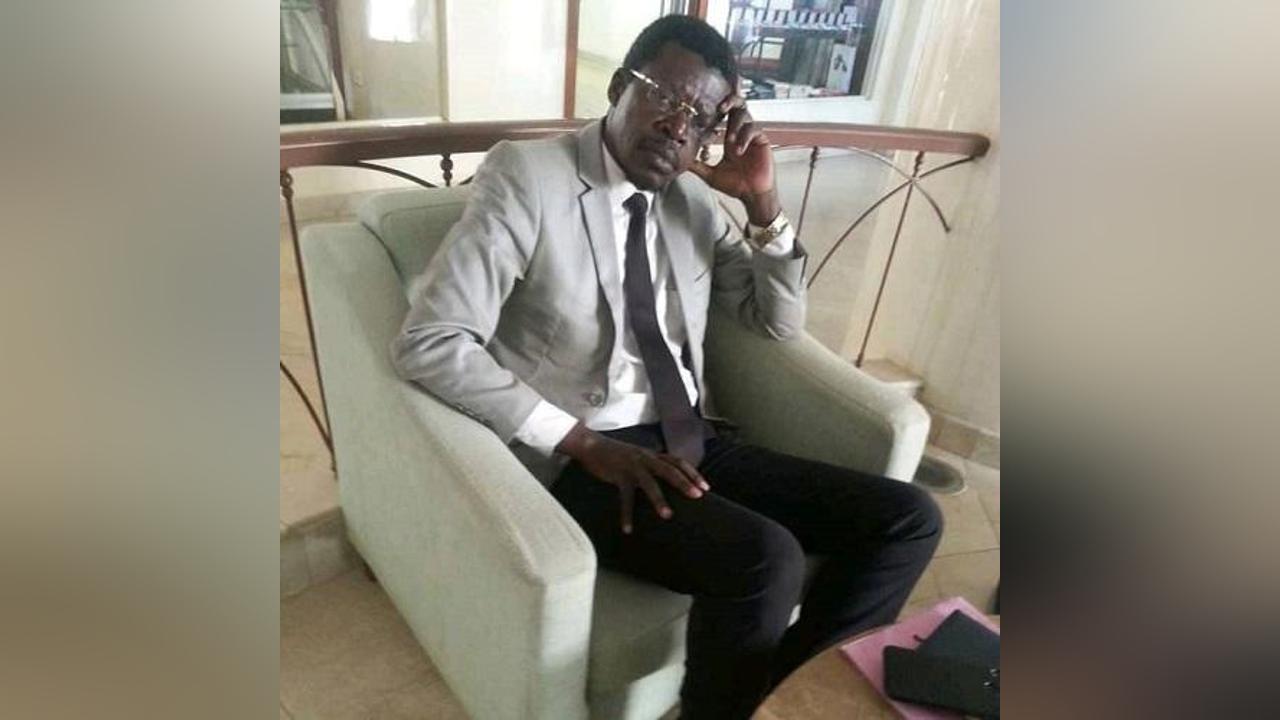 transfert à Ngaragba de Landry Ulrich Nguéma Ngokpélé, directeur de publication du Quotidien de Bangui transfert à Ngaragba de Landry Ulrich Nguéma Ngokpélé, directeur de publication du Quotidien de Bangui