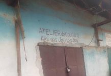 Harcèlement fiscal massif à Bangui : les ateliers de couture de Ngawi fermés en série par les impôts Harcèlement fiscal massif à Bangui : les ateliers de couture de Ngawi fermés en série par les impôts