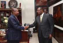 Dologuélé : Touadéra signe son dixième accord de paix en dix ans Dologuélé : Touadéra signe son dixième accord de paix en dix ans