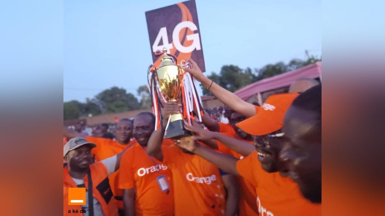 Réaction d'Orange à la Grève de Son Personnel Réaction d'Orange à la Grève de Son Personnel