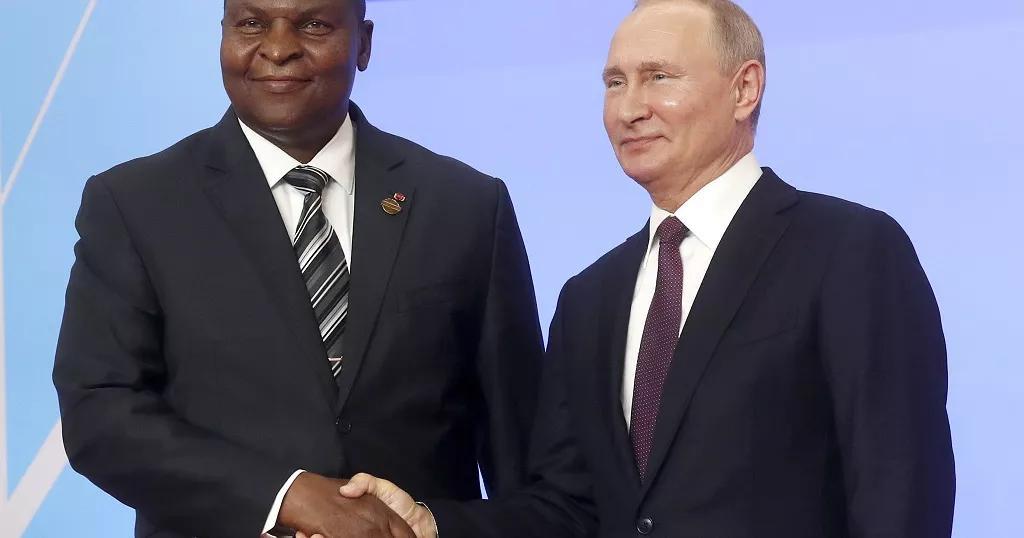 Touadéra: Résistance et Soumission au Piège de Moscou Touadéra: Résistance et Soumission au Piège de Moscou