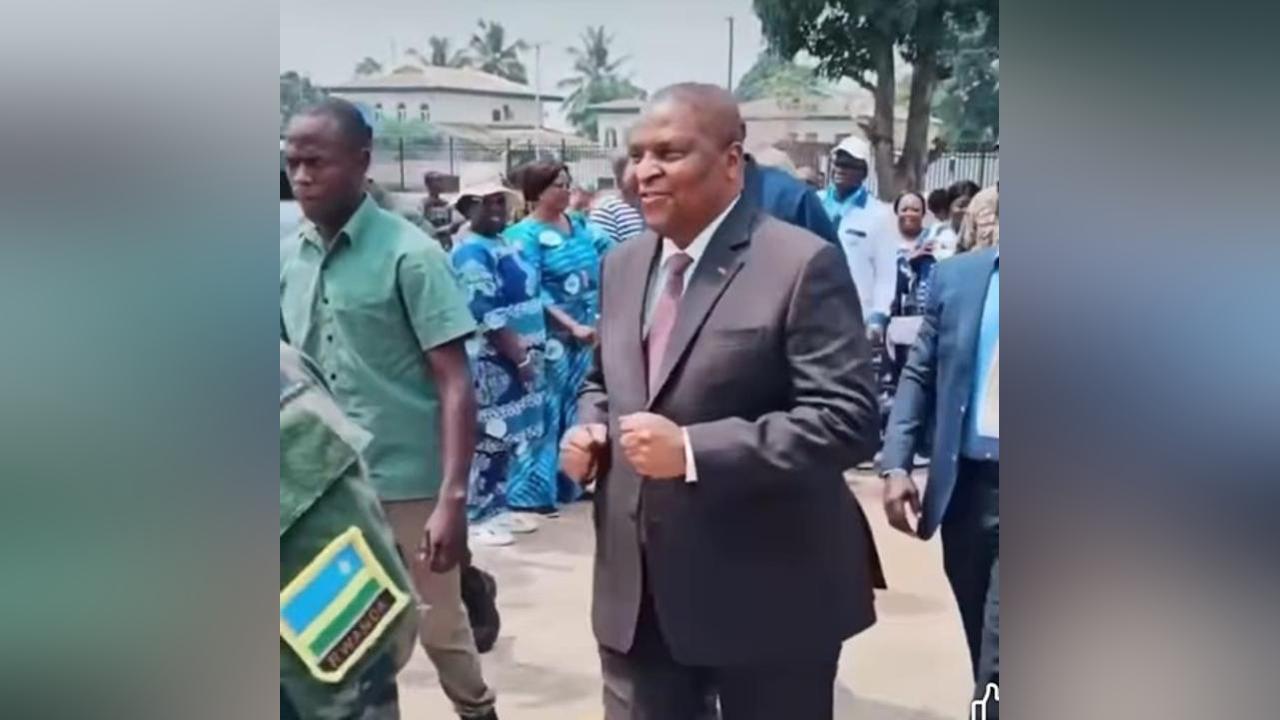 Conquête Inclusive Du Bonheur: Un Mouvement Éphémère Conquête Inclusive Du Bonheur: Un Mouvement Éphémère