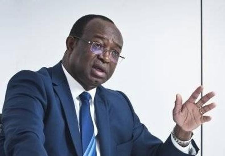 Dologuélé Contre le Tribunal Administratif de Centrafrique Dologuélé Contre le Tribunal Administratif de Centrafrique