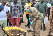 Touadéra Participe au Travail Citoyen à Bimbo 3 Touadéra Participe au Travail Citoyen à Bimbo 3