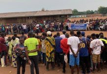 Mobilisation Populaire à Bimbo pour le Président Touadéra Mobilisation Populaire à Bimbo pour le Président Touadéra