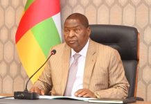 Leadership de Touadéra: Paix et Émergence Nationale Leadership de Touadéra: Paix et Émergence Nationale