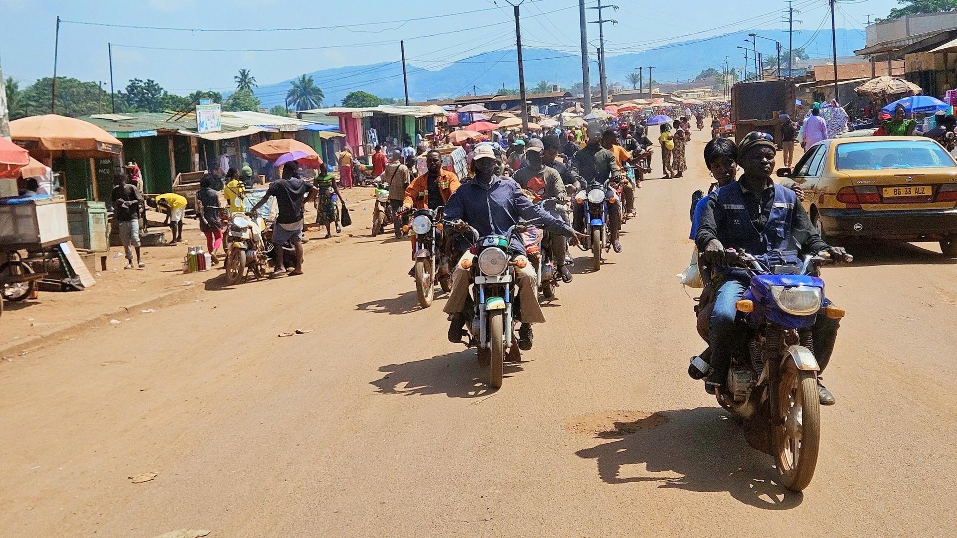 Contrôles Réguliers Des Prix Des Denrées Alimentaires Contrôles Réguliers Des Prix Des Denrées Alimentaires