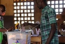 L’UE Surveille La Désinformation Avant La Présidentielle L'UE Surveille La Désinformation Avant La Présidentielle