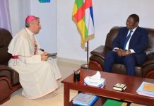 Le Président Reçoit le Nonce Apostolique Le Président Reçoit le Nonce Apostolique