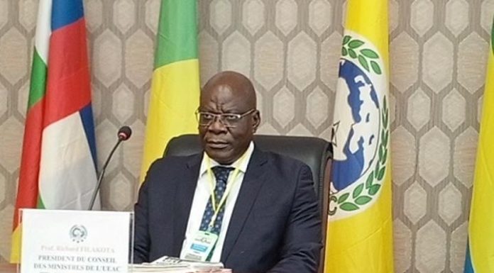 Dieudonné Ngoumbango Critique le Président Touadéra Dieudonné Ngoumbango Critique le Président Touadéra